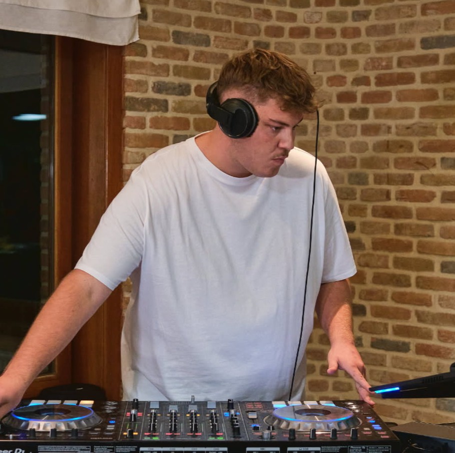 DJ GR3EN
